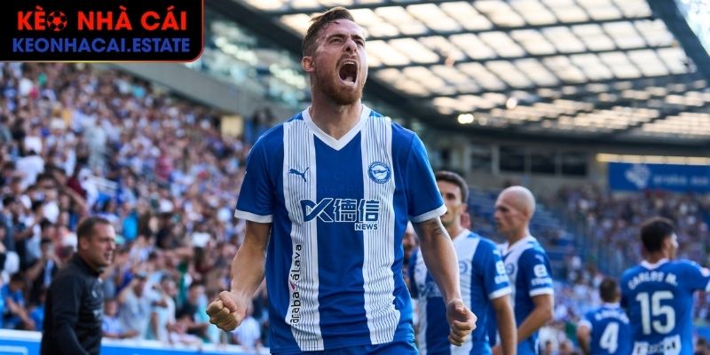 Deportivo Alavés quyết giữ vững khoảng cách với nhóm nguy hiểm