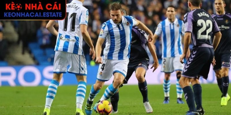 Soi kèo châu Á trận Deportivo Alavés vs Real Sociedad (02:30 24/04)